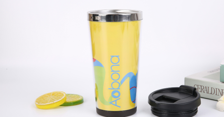 Discover 5 powerful offline marketing trends shaping 2026, from personalized promotional products to immersive brand experiences.